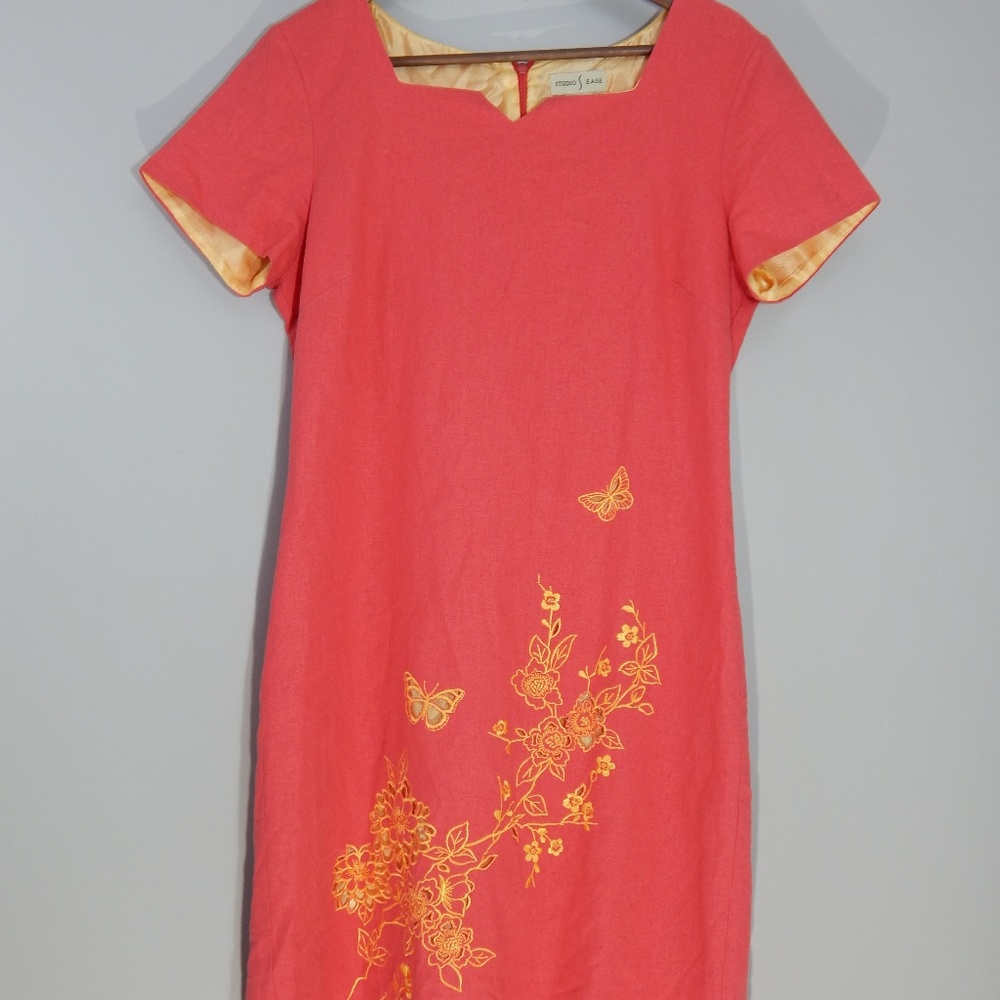 STUDIO EASE Dress Coral Color w/ Flowers Size 8